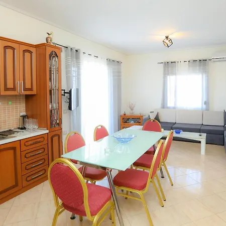 Foti Apartman *